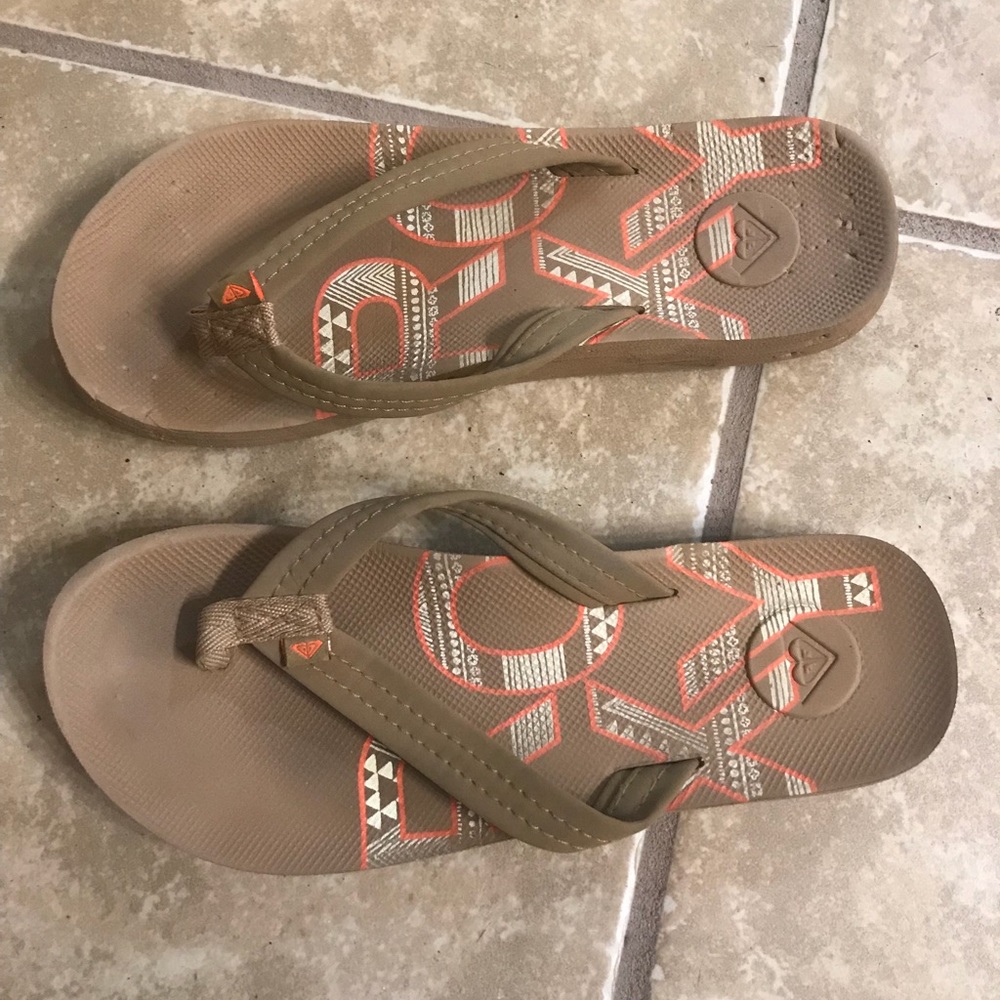 Roxy flip flops